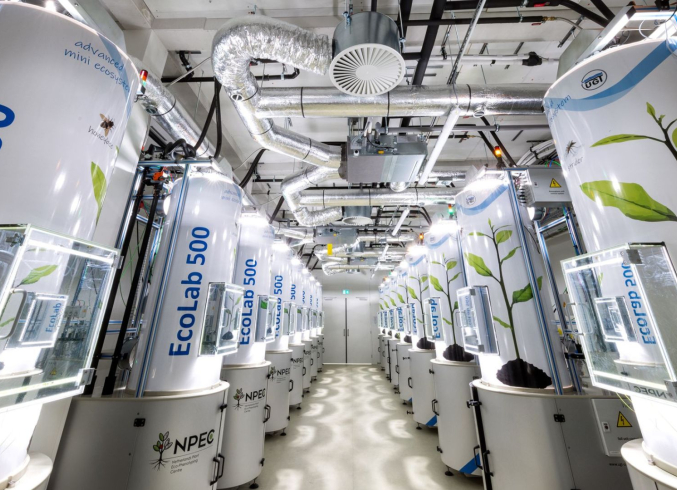 UNIVERSITEIT UTRECHT